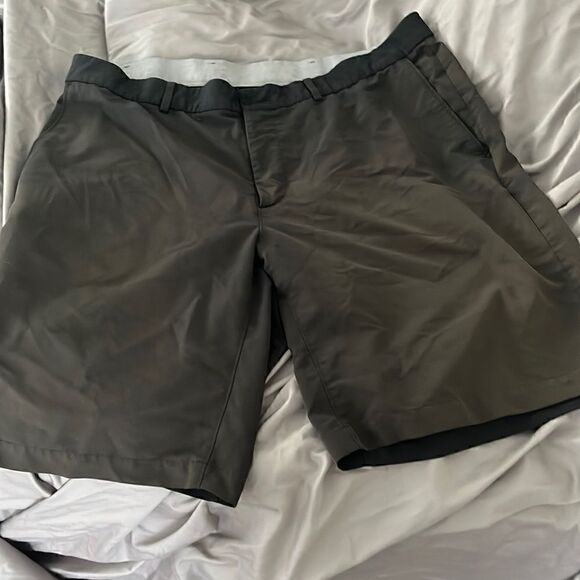 Nike athletic shorts - black - Picture 1 of 4